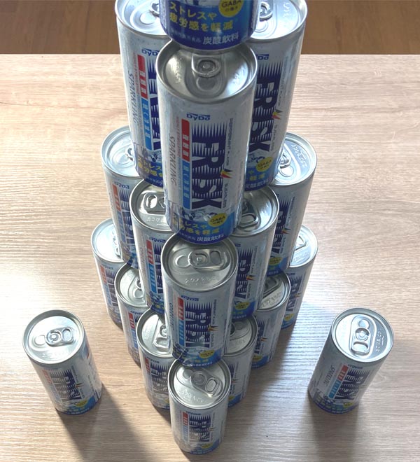 シャンパンタワーならぬFRISKスパーリングタワー